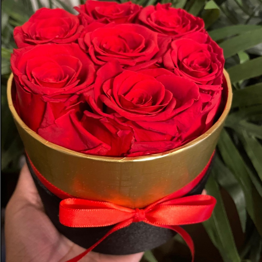 Forever rose box eternal roses pre-versed roses gift box